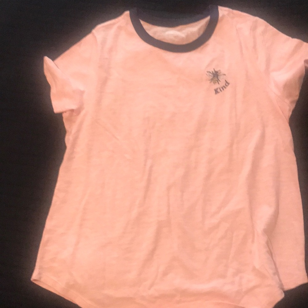 🐝 kind Old Navy tee
